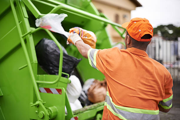 Best Garage Cleanout  in Nneconne, WI